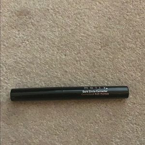 Malloy dark circle corrector (New)